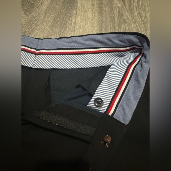 Tommy Hilfiger Mens Medium Black Wool Dress Pants 30W x 30L - Picture 2 of 6